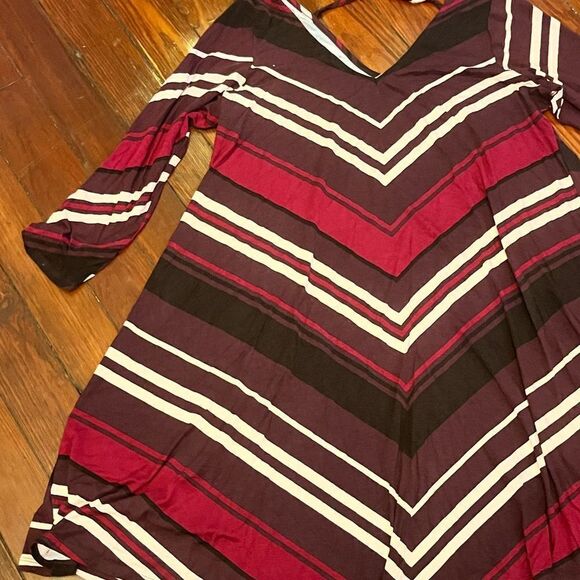 NEW Torrid 2XL Dress Long Sleeves A-Line Chevron Red & Black Comfy - Picture 9 of 13
